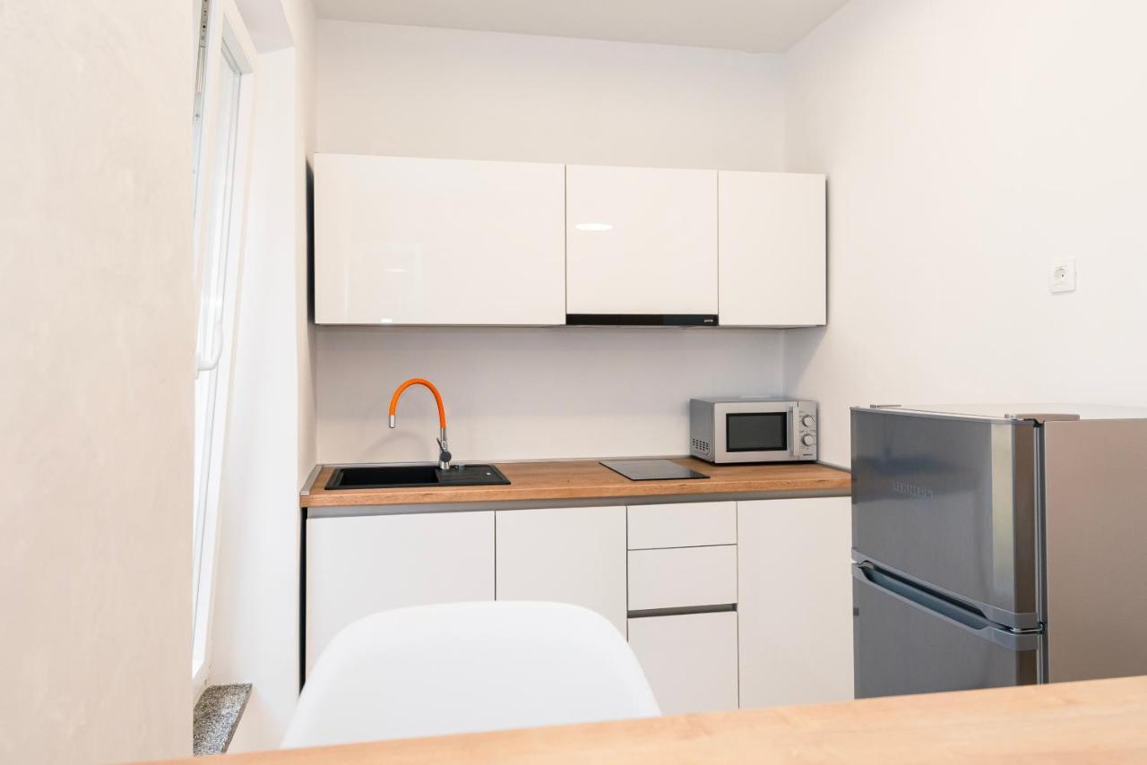 Studio Apartman Max Center Of The Old Town Free Parking Beautiful View ชิเบนิก ภายนอก รูปภาพ