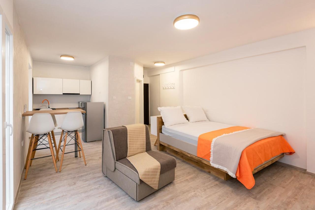 Studio Apartman Max Center Of The Old Town Free Parking Beautiful View ชิเบนิก ภายนอก รูปภาพ