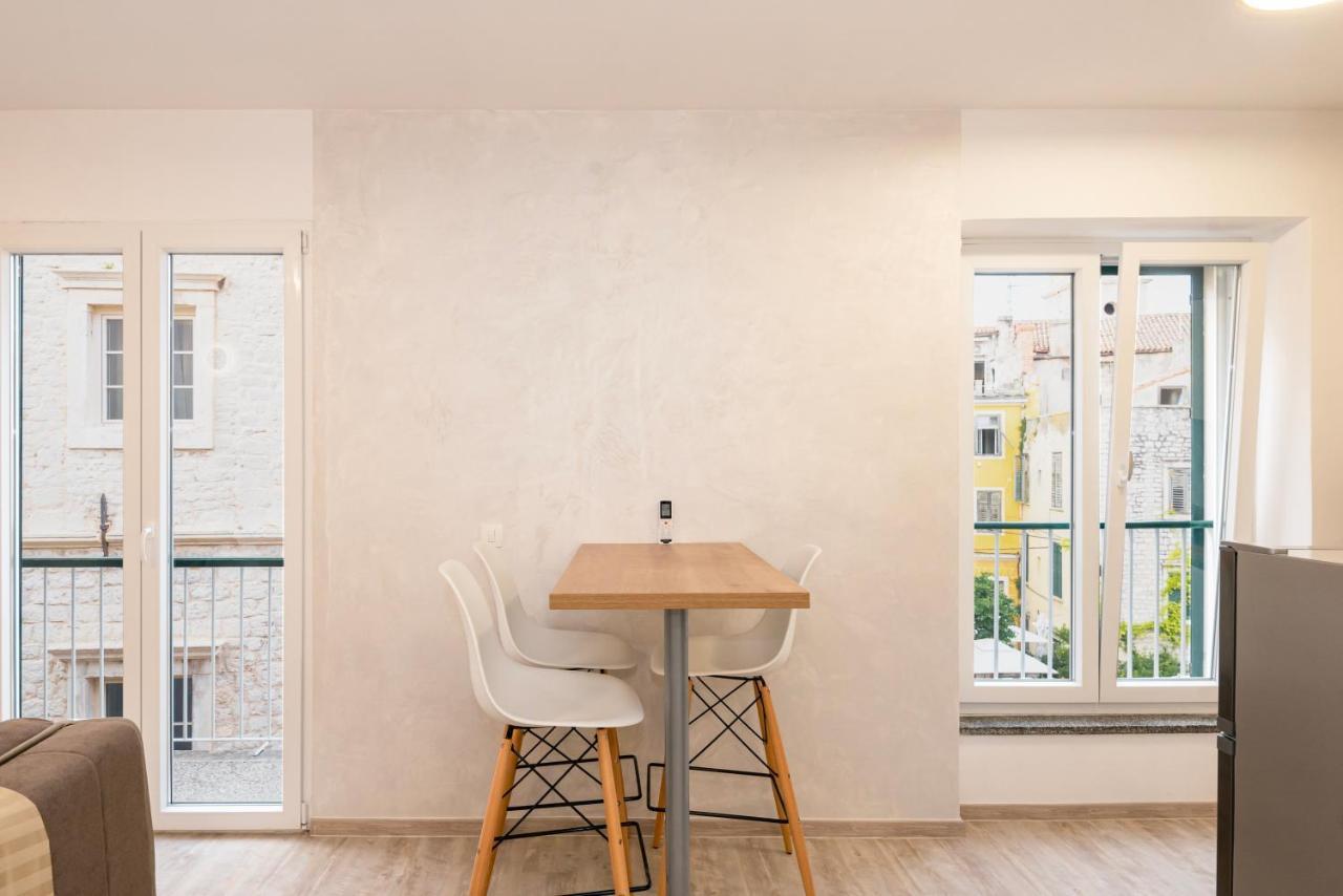 Studio Apartman Max Center Of The Old Town Free Parking Beautiful View ชิเบนิก ภายนอก รูปภาพ